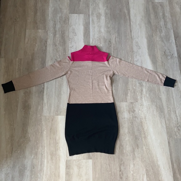 Cool Attitude Color Block Dress - Picture 2 of 3